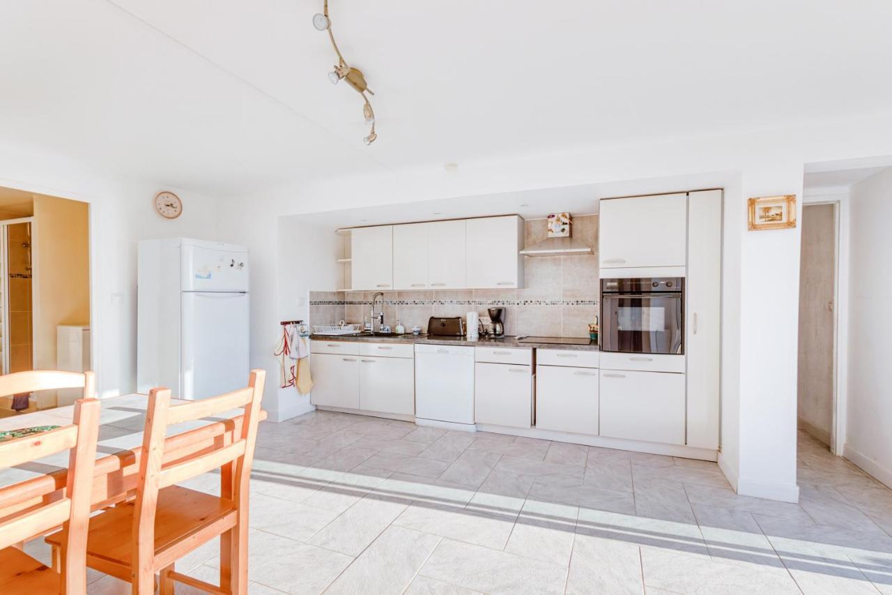 Apartamento Beau T3 Au Mont Des Oiseaux Hyères Exterior foto